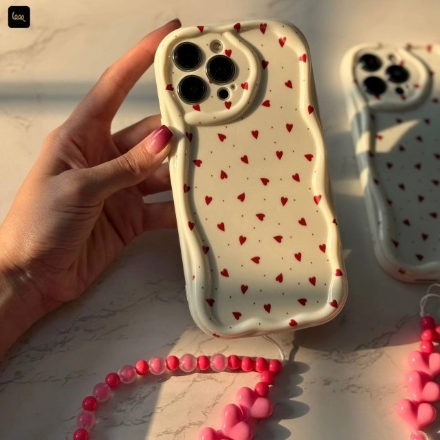 قاب گوشی قلبی ریز چری (Kawa Heart Tiny Cherry) بند به صورت جداگانه موجود می‌باشد