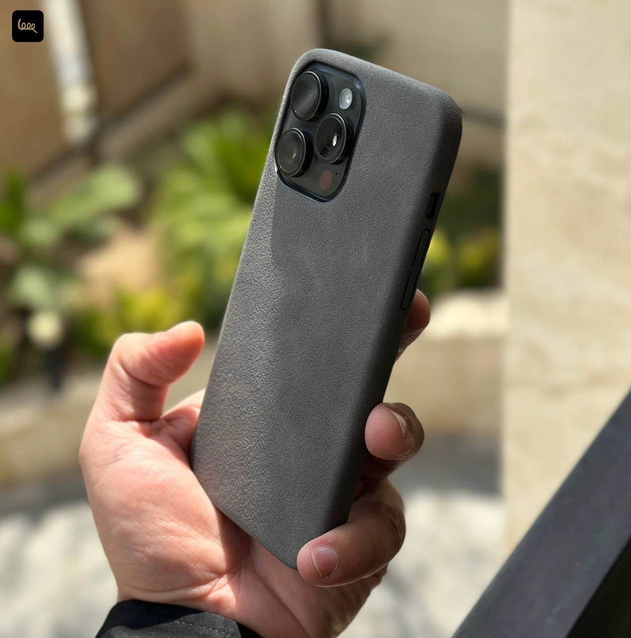 قاب آیفون جیر مدل Alcantara رنگ Titan Gray