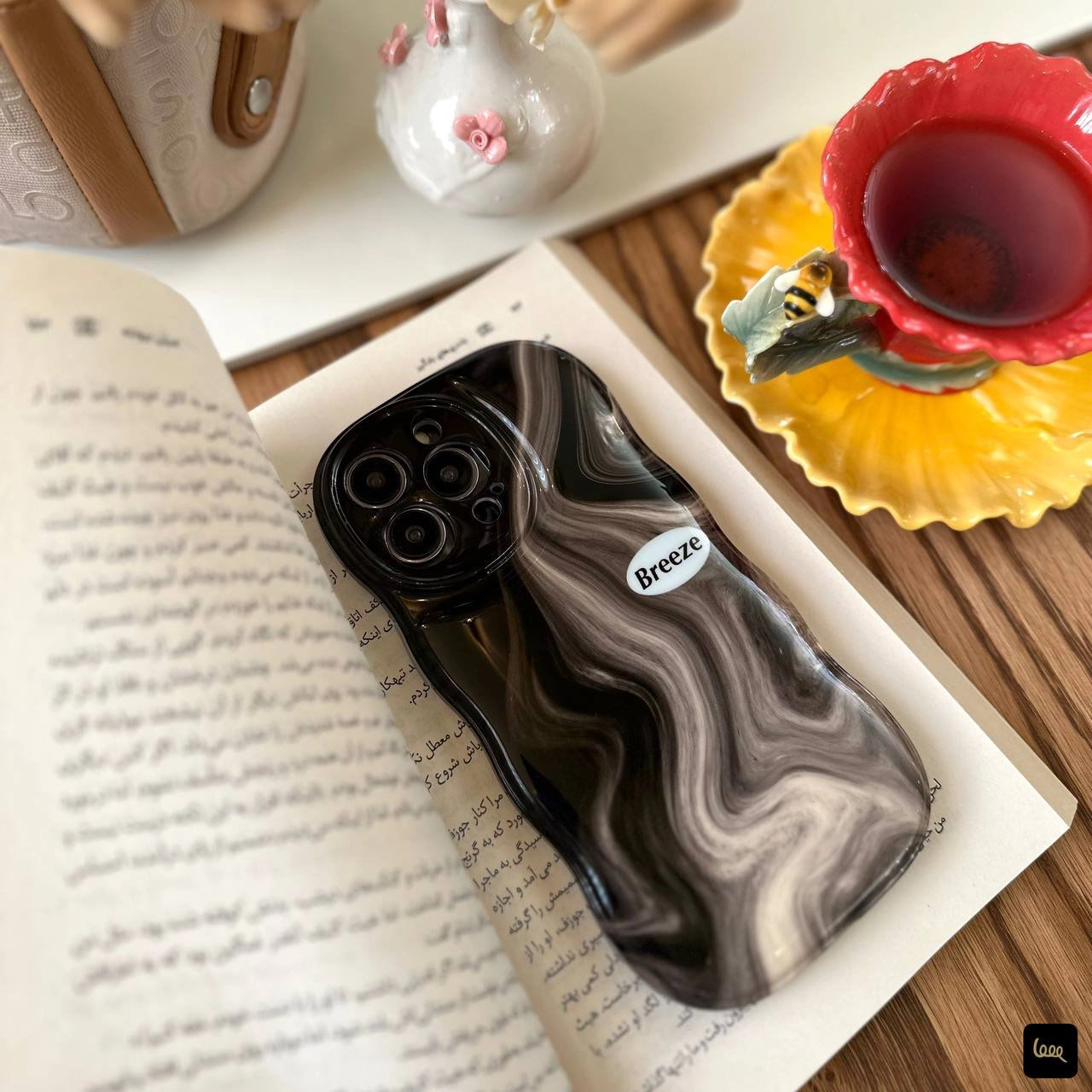 قاب آیفون مدل Marble Ink Splash – Breeze قاب آیفون مدل Marble Ink Splash – Breeze